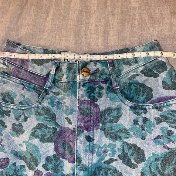 *VINTAGE* Forenza floral denim jeans - Picture 6 of 8